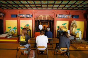 中禅寺での護摩祈祷の様子